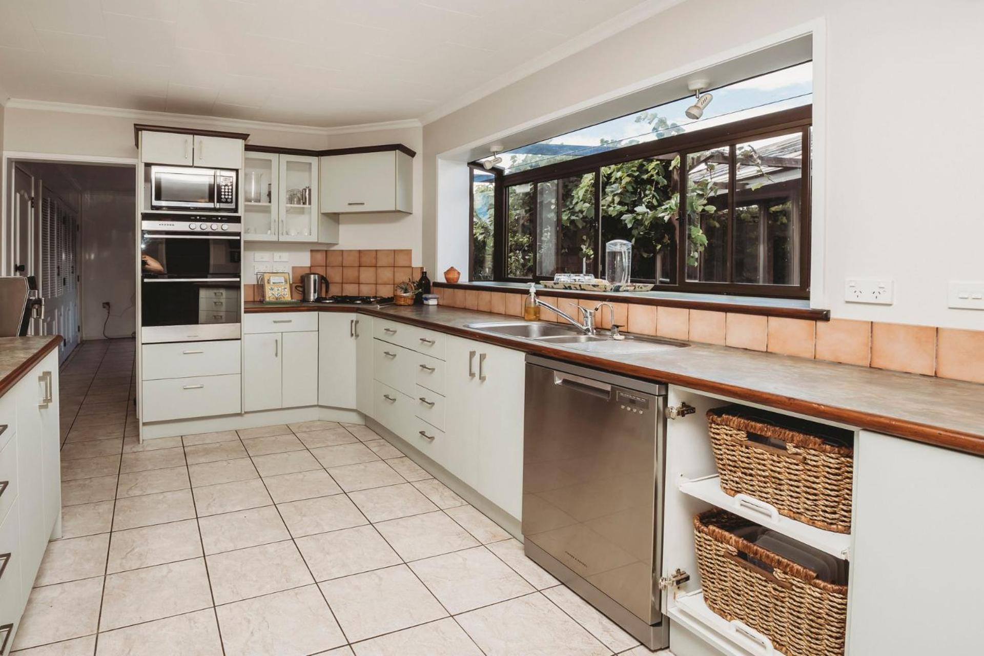 Family Fun Swimming Pool Spa Pool New Plymouth Exterior foto